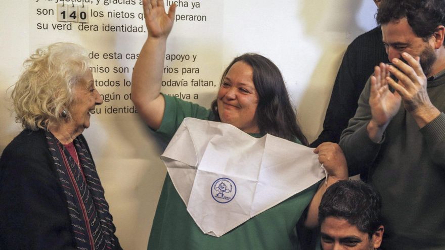 Las Abuelas recuperaron al nieto 140 y reiteran que peligra el Banco de Datos Genéticos por los recortes del Gobierno