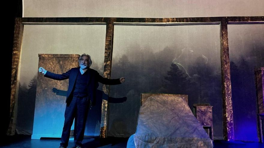 León ante la versión teatral de 'La lluvia amarilla': más allá del canto premonitorio sobre la España vacía