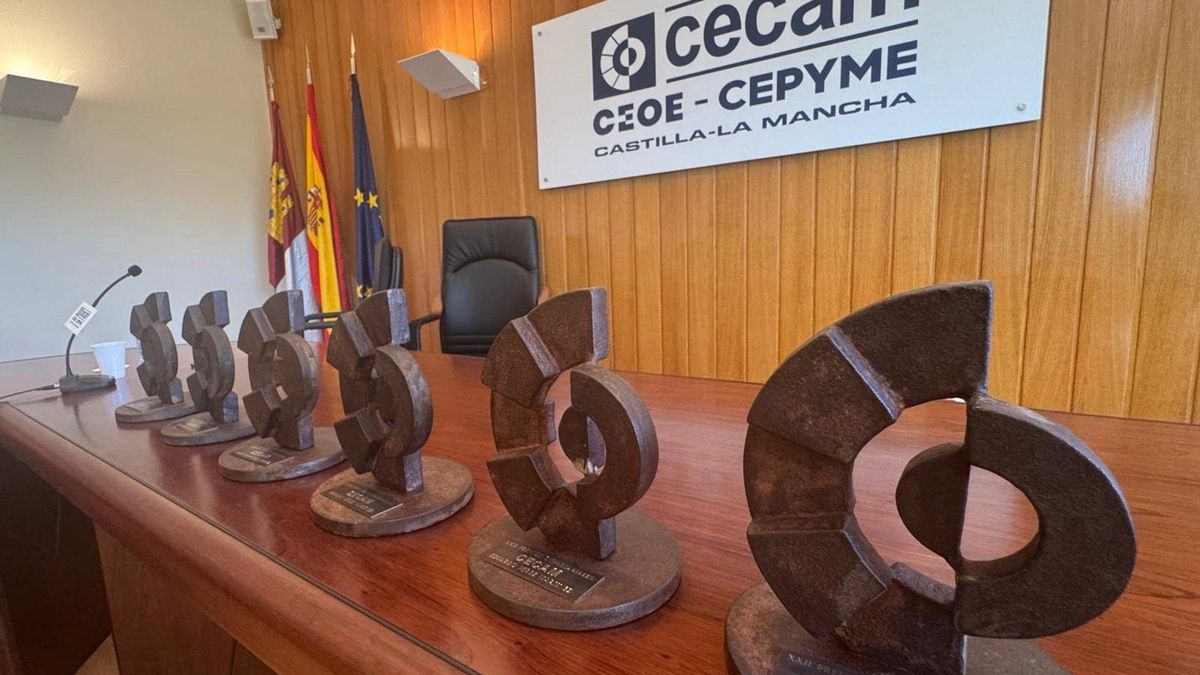Cecam premia a cinco empresarios de Castilla-La Mancha y reconoce el trabajo de la patronal de Ceuta