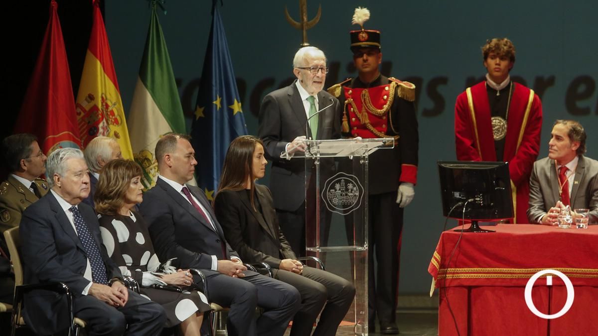 Acto de entrega de las Medallas de la Ciudad concedidas por el Ayuntamiento de Córdoba