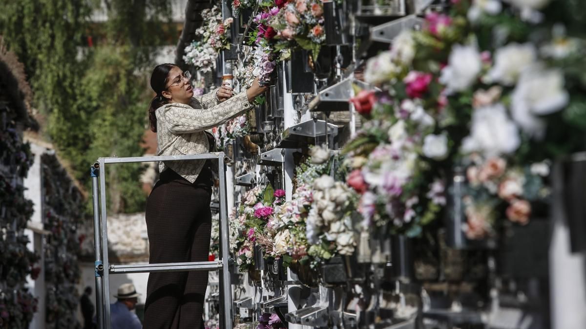 Día de Todos los Santos en el cementerio de San Rafael