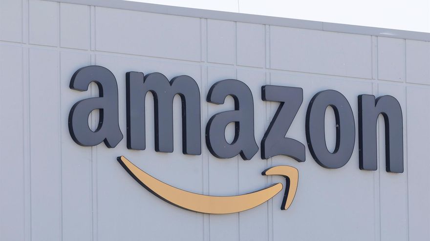 Varios empleados de Amazon quedan atrapados tras el colapso de un almacén en EEUU