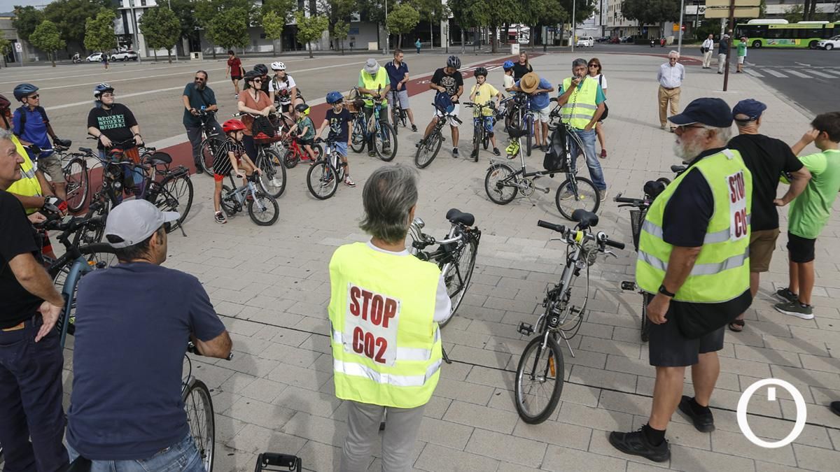 Manifestación de la Plataforma Carril Bici por una movilidad, saludable, segura y sostenible