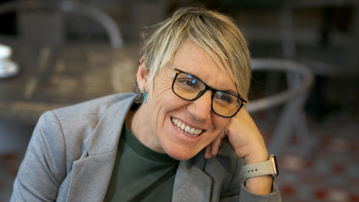 La portavoz de Compromís, Papi Robles, durante la entrevista.