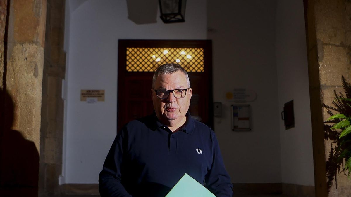 Xosé Antón Riaño, en el interior de la ALLA.