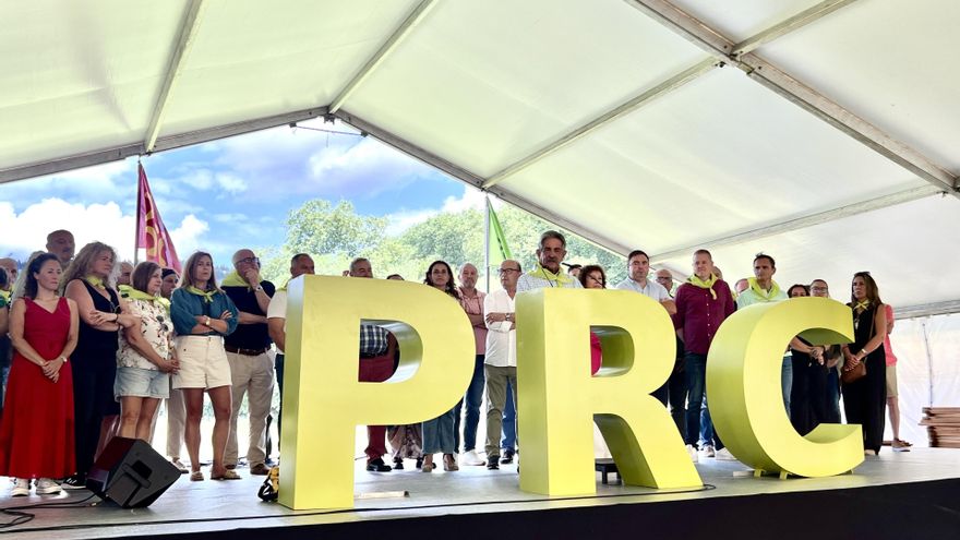 Revilla y Fernández piden "unidad" en el PRC para "llegar muy alto" en 2027: "Solo juntos lograremos gobernar"