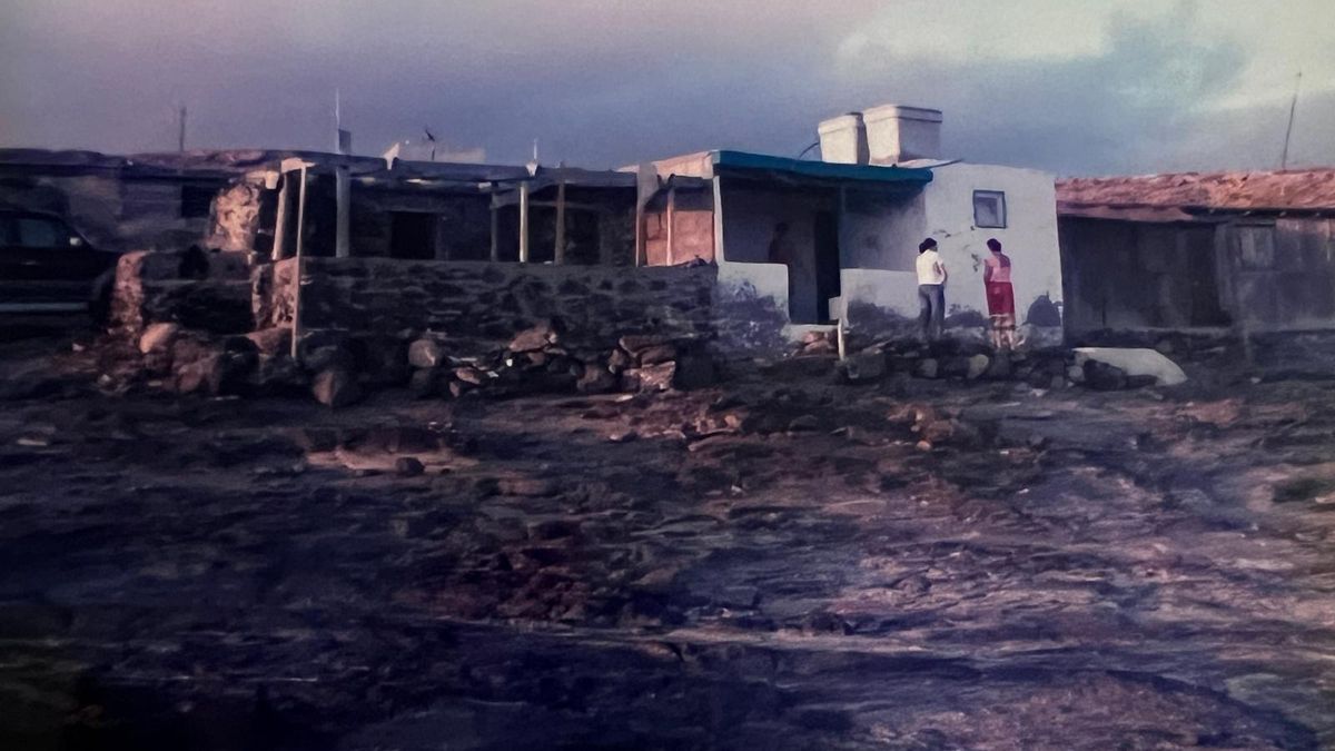 Poblado histórico de viviendas en Cueva de la Negra