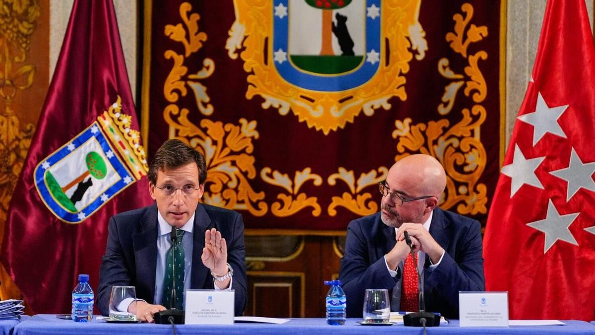 Críticas en el PP a la dimisión del delegado del Gobierno en Madrid: "No le van a echar de menos ni en su partido"