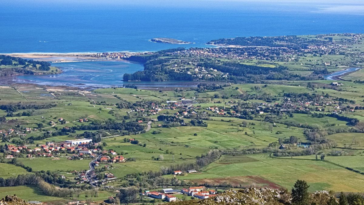 Cantabria exige al Estado revertir el "abandono total" de la costa antes del traspaso de competencias
