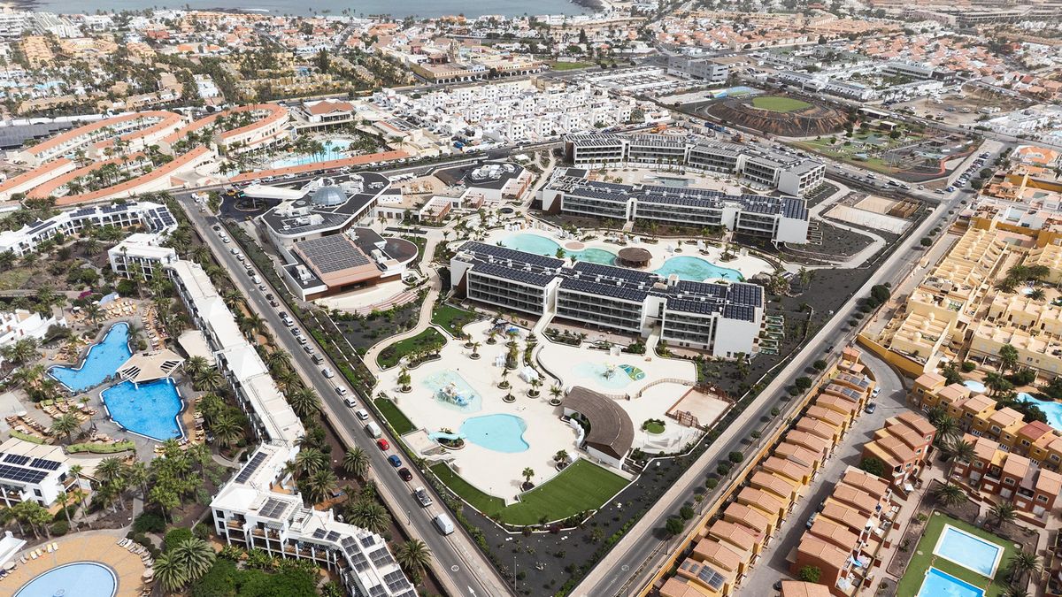 Casi 500 habitaciones, mil camas y 24 piscinas: el nuevo hotel que abrirá cerca de las Dunas de Corralejo
