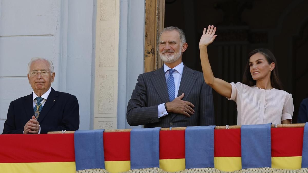 Felipe VI llama al "civismo" desde Melilla y pide a Marruecos una relación con "confianza y responsabilidad"