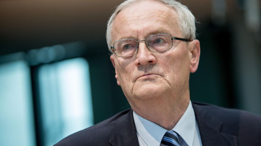 Alemania detiene a un exjefe de sus servicios secretos bajo sospecha de espionaje