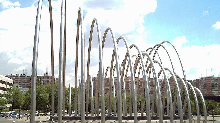 Puerta de la Ilustración ("Los Arcos")