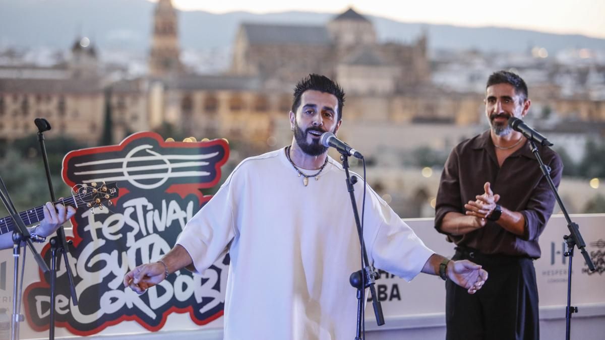 Critican que el Ayuntamiento fomente la "contraprogramación" de citas privadas frente al Festival de la Guitarra
