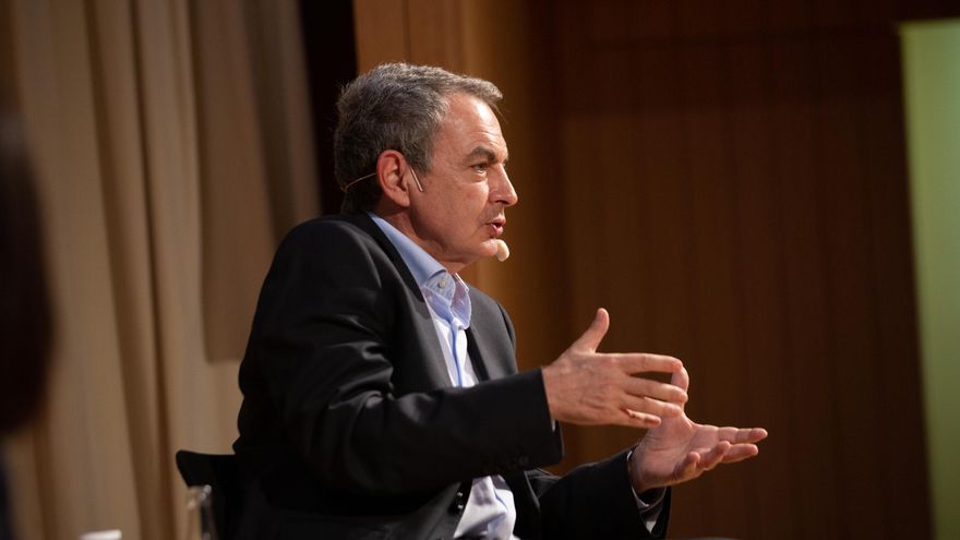 El expresidente del Gobierno José Luis Rodríguez Zapatero, durante la presentación de su libro ‘No voy a traicionar a Borges, en el Ateneu Barcelonès, a 7 de octubre de 2021, en Barcelona, Catalunya (España).