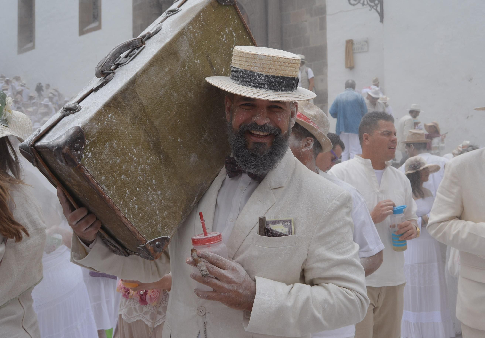 Directamente de Cuba con la maleta.