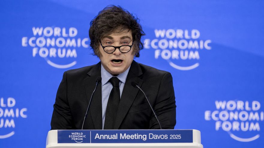 Milei llama a la cruzada contra el "virus mental woke" mientras acusa a Sánchez de intentar "callar a todos los que piensan distinto"