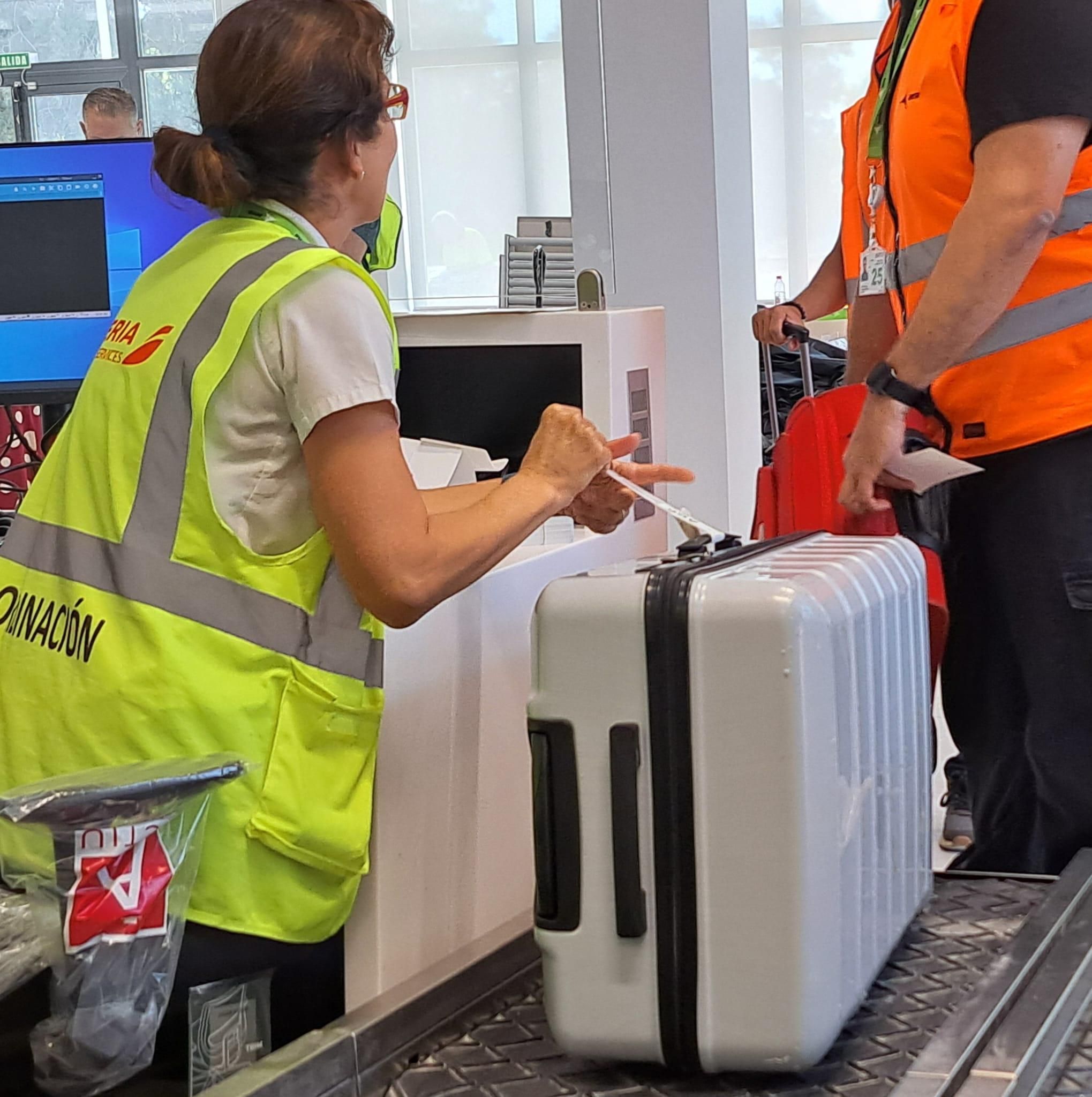 El Aeropuerto pone a prueba los sistemas del edificio terminal ampliado