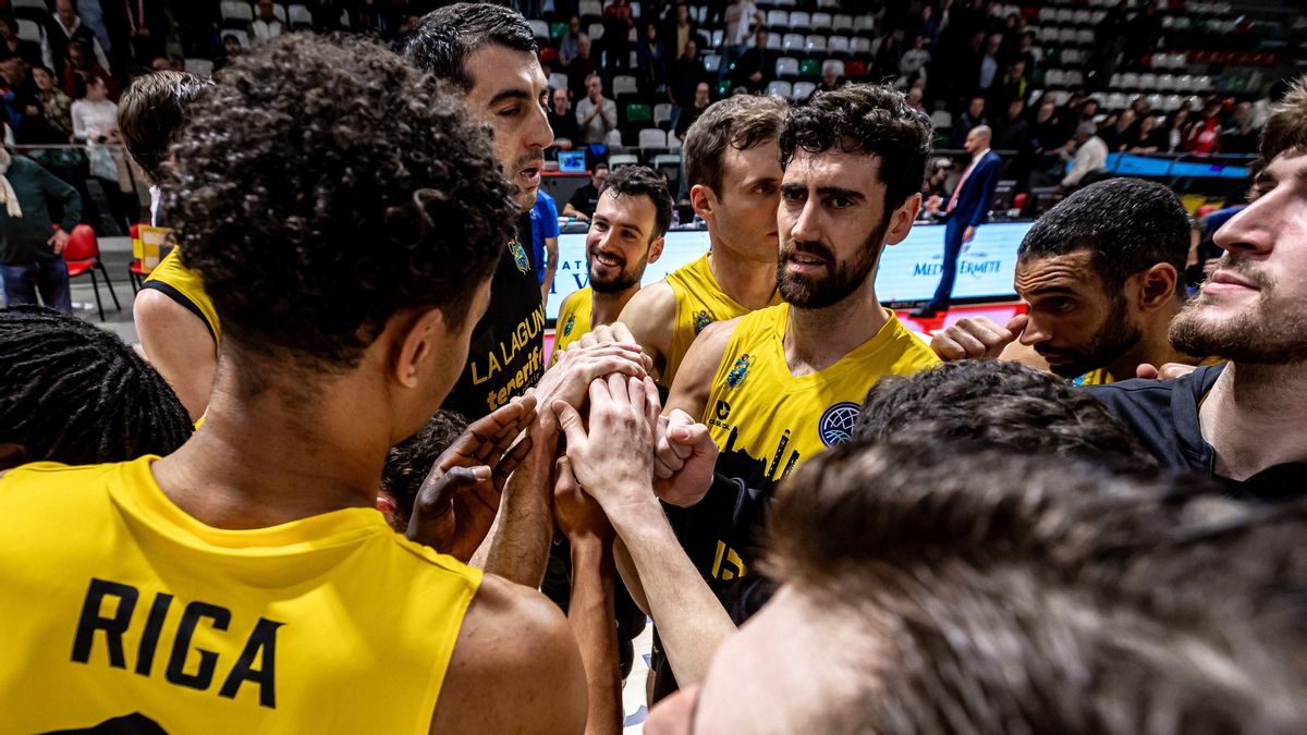 La Laguna Tenerife celebra su triunfo en Italia
