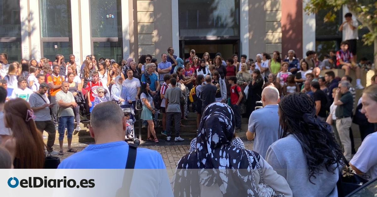 La encrucijada de Eman, expulsada por acudir a clase con velo: “Si me enfrento al instituto arriesgo mi futuro”