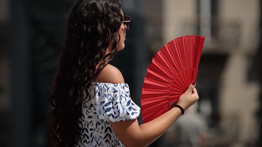 La AEMET vuelve a ampliar el aviso por ola de calor: durará al menos hasta el miércoles