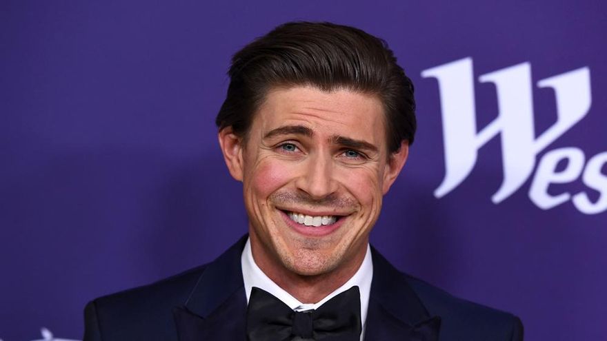 Chris Lowell será el mejor amigo de Hilary Duff en 'Cómo conocí a vuestro padre'