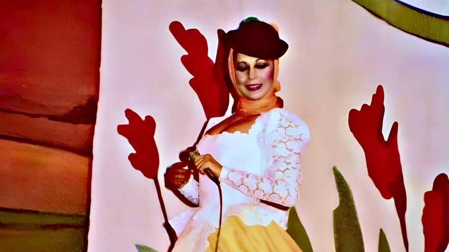 Isabel Pantoja difunde unas fotografías inéditas con el traje típico de Canarias para mostrar su afecto por las islas y su gente