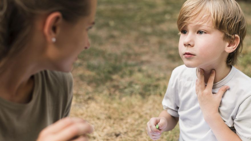 Cómo ayudar a tu hijo si todavía no pronuncia algunos sonidos, según una maestra especialista en lenguaje: "Cuanto antes se actúe, mejor"