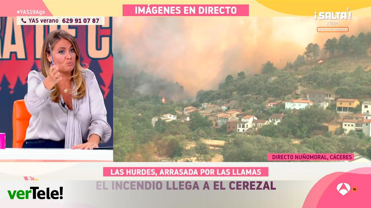 La Guardia Civil evacua a un reportero de Antena 3 en directo por el incendio en Cáceres: Las llamas están a 300 metros