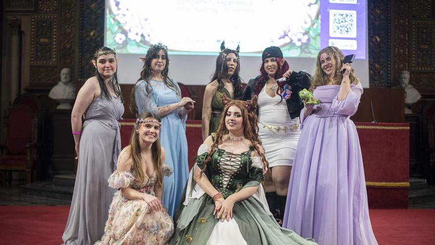 "Como es para chicas, no es serio": dentro del evento que es como un concierto de Taylor Swift para fans de la literatura fantástica