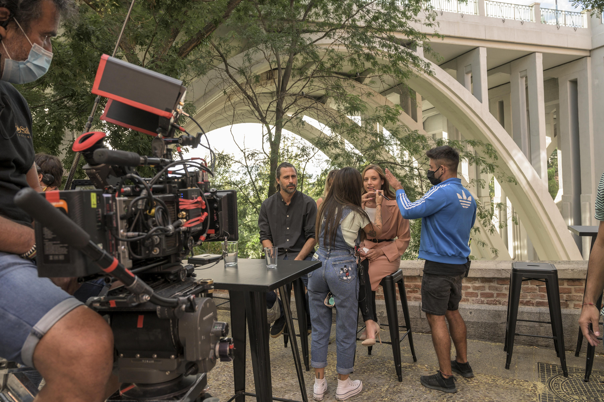 Michelle Jenner y Hugo Silva en 'Los hombres de Paco'