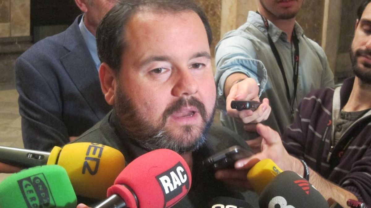 En Comú pregunta al Gobierno si piensa investigar si Rajoy ordenó a Villarejo reunirse con Corinna