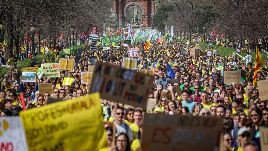 La Generalitat y los sindicatos de la huelga docente terminan su reunión sin acuerdo