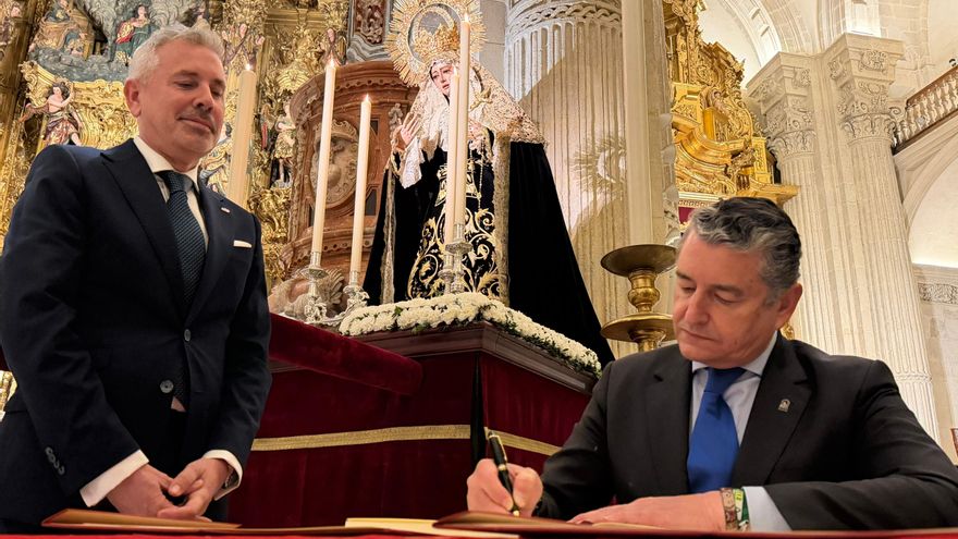 La Junta nombra a una Virgen patrona de los servicios de urgencias en Sevilla a cambio de rezos y cuadros de la imagen