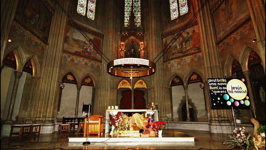 La desconocida iglesia en el corazón de Barcelona con mosaicos hechos por Gaudí