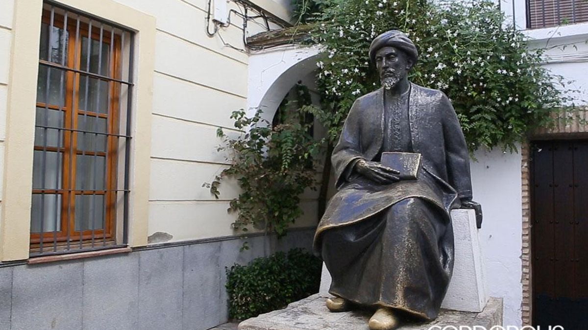 Escultura de Maimónides