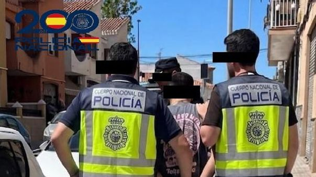 Capturan a un fugitivo con seis órdenes judiciales en Cartagena por delitos de violencia de género