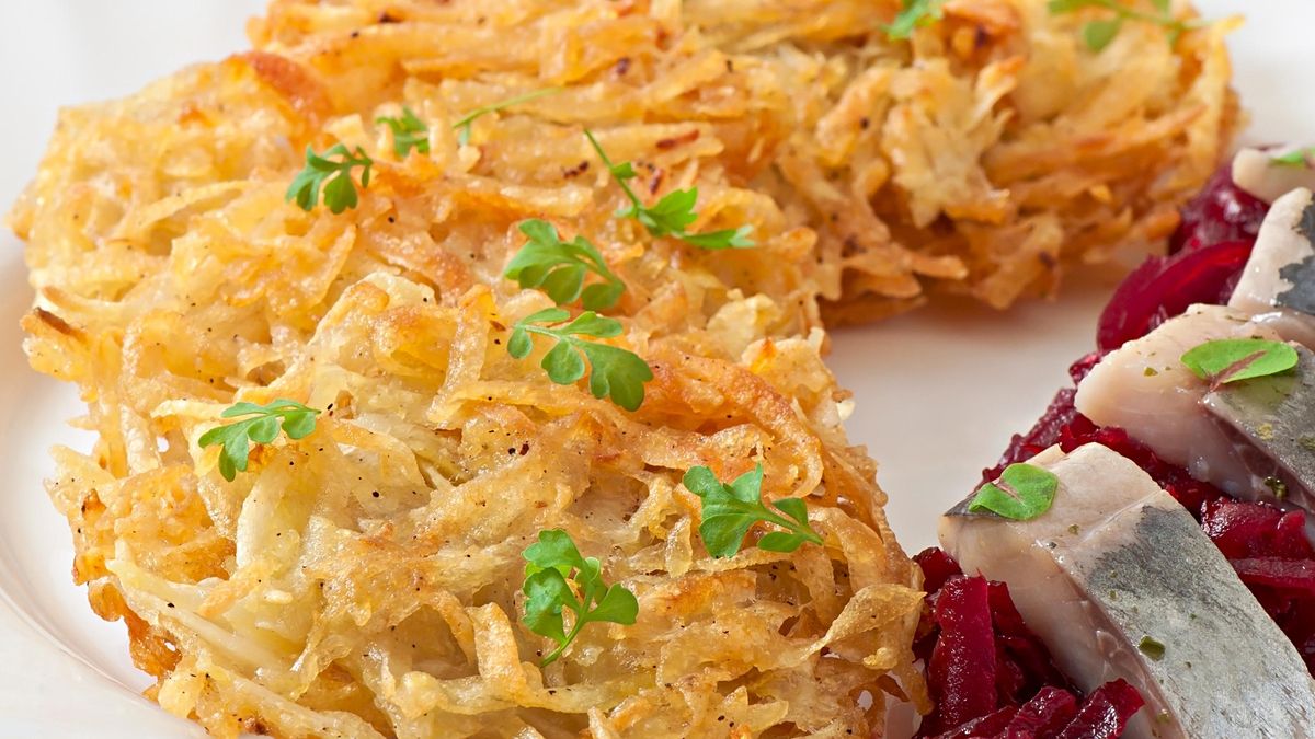 El rösti se puede servir tanto como plato principal como de acompañamiento
