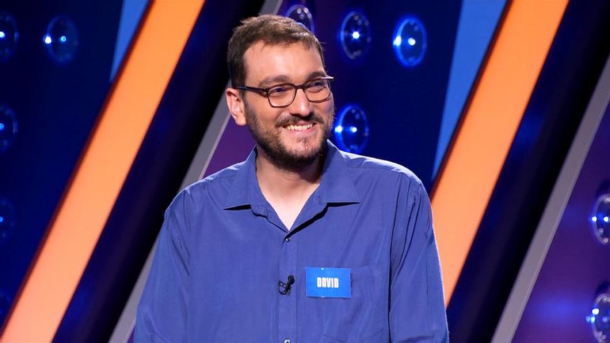 'Saber y ganar' celebra los 200 programas de récord de David Díaz con una entrega especial en su honor