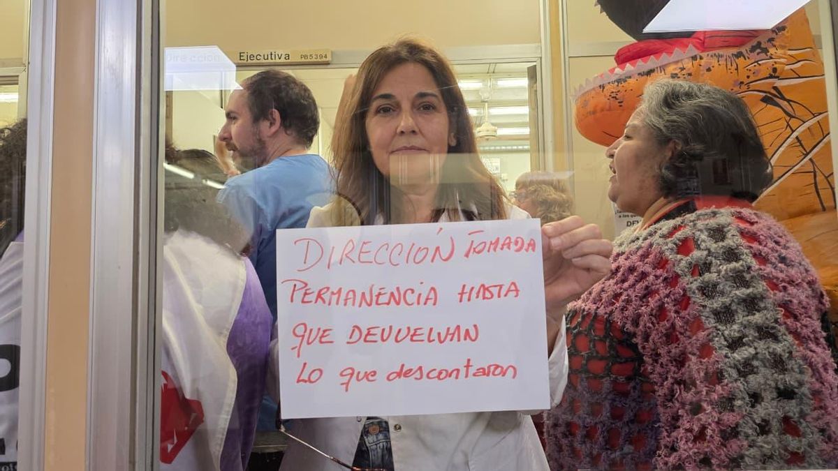 Toman la dirección médica del hospital Garrahan en reclamo a descuentos en los salarios