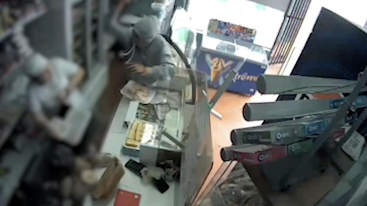 Detenido un hombre tras un violento atraco a punta de cuchillo en un comercio en Güímar