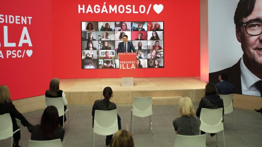 Pedro Sánchez en un acto con mujeres de la campaña del PSC.