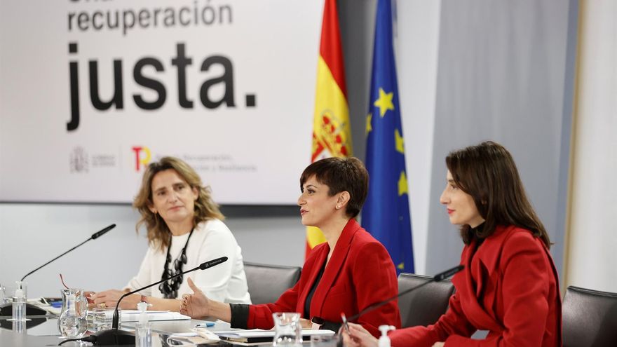 El Gobierno aprueba la prórroga de las rebajas fiscales de la factura de luz