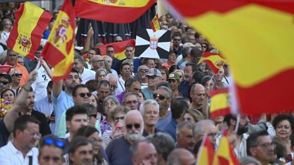 Última hora de la crisis de Ceuta y la actualidad política, en directo