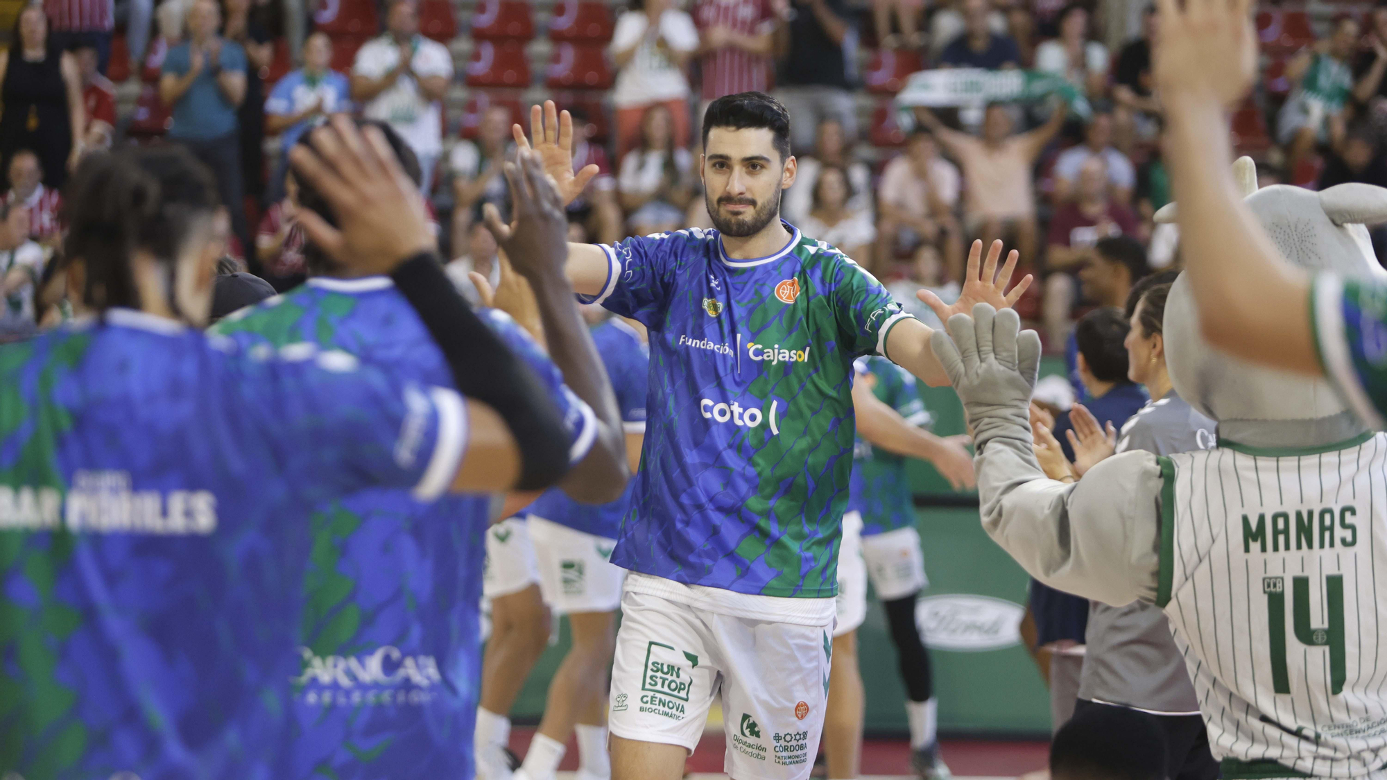 El estreno del Cajasol Coto Córdoba en Primera FEB, en imágenes