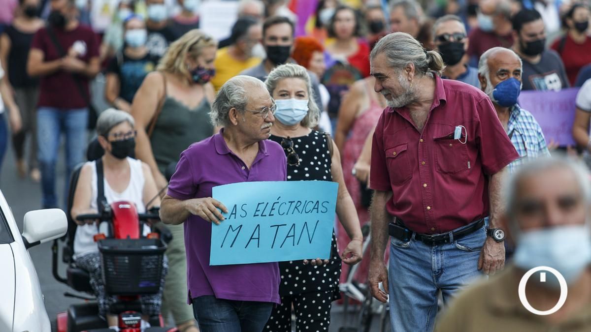 Manifestación contra el precio del suministro eléctrico