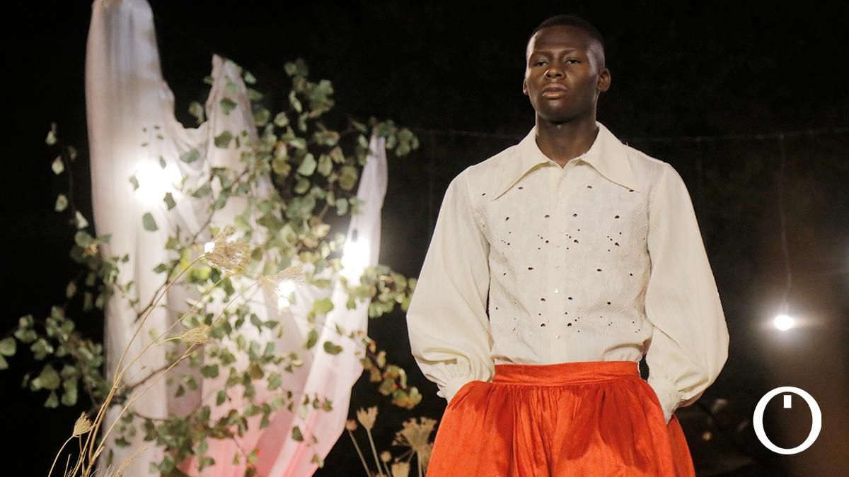 Desfile de la nueva colección de Hugo Clavelina