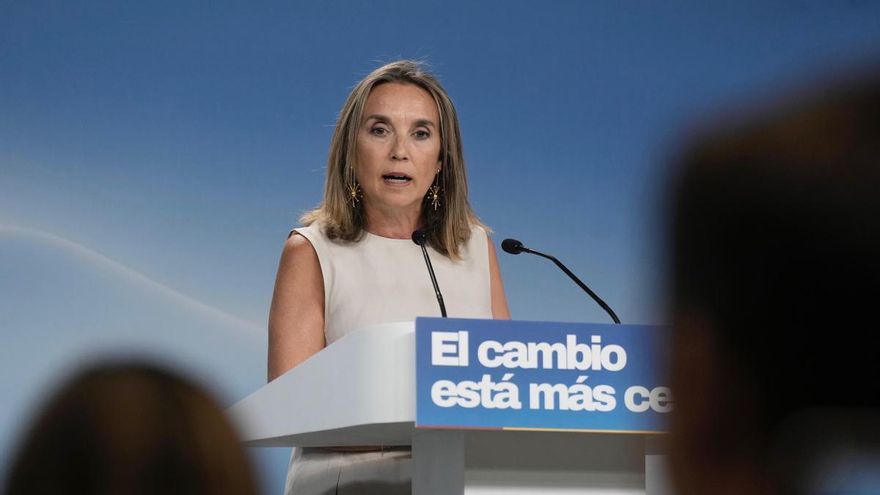 Archivo - La vicesecretaria de Regeneración Institucional del PP, Cuca Gamarra, en rueda de prensa en la sede del partido en Génova