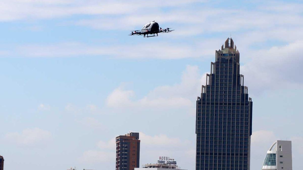 Vuelo del aerotaxi en Benidorm.