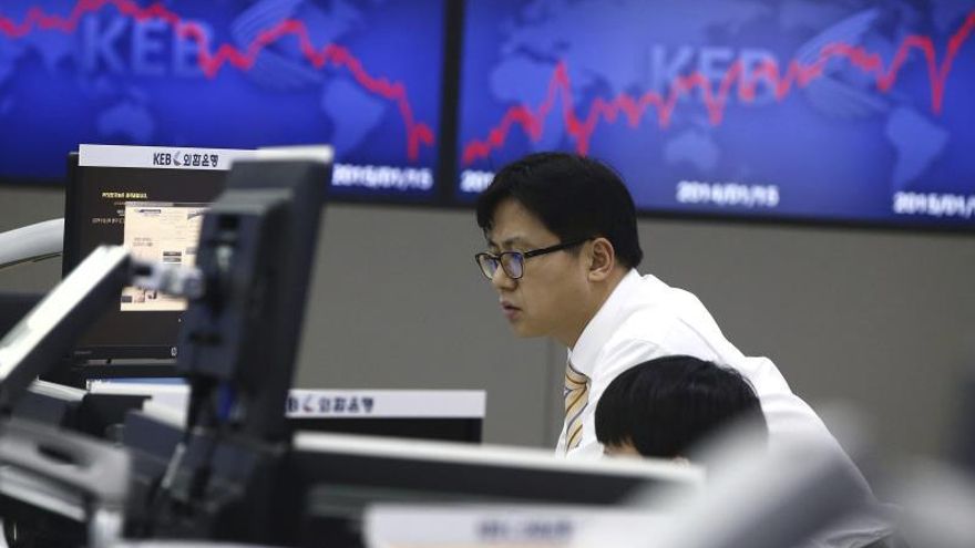 Superávit corriente surcoreano de septiembre cayó un 11,8 % interanual